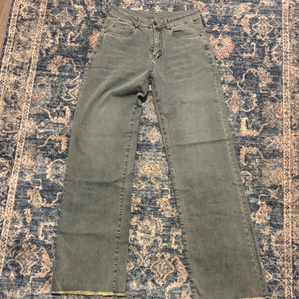 Kimes Ranch Olivia Light Wash Straight Leg Jeans